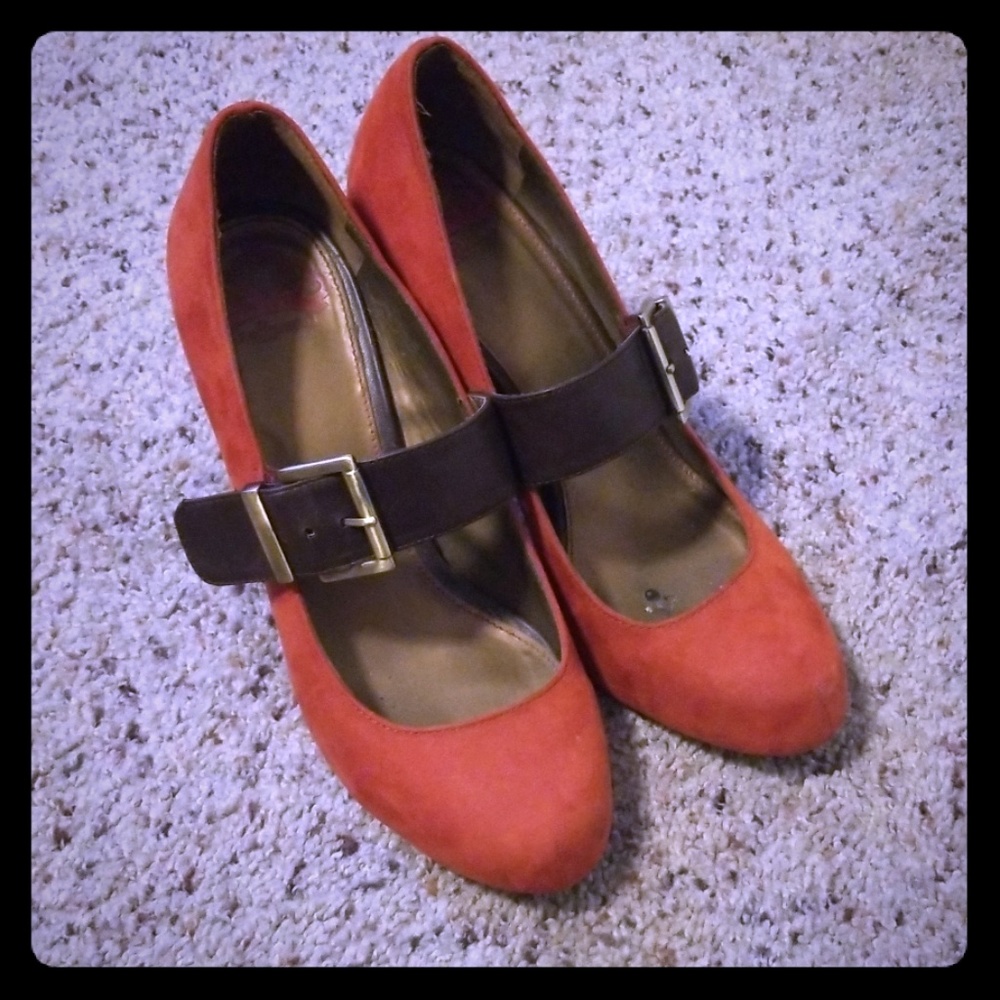Super cute orange Mary Jane heels